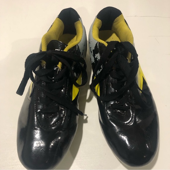 Diadora Soccer Shoes Mens size 8.5 Black, Yellow and Grey - Picture 3 of 8